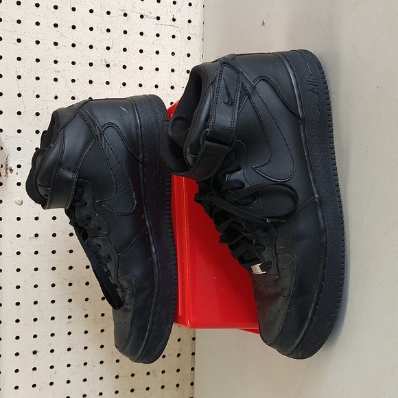 Nike Other - Nike air force 1 mens 13 black GUC